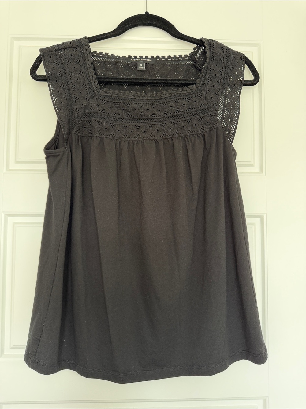 Banana Republic Black Crochet Yoke Sleeveless Tank Top